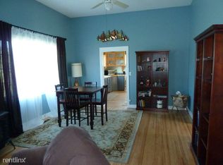 23 E State St, Hood River, OR 97031