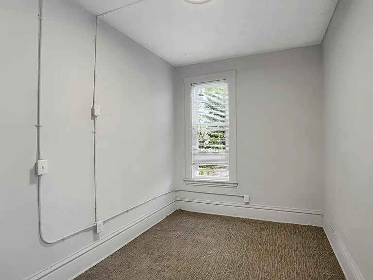 1316 7th St SE — Photo 25