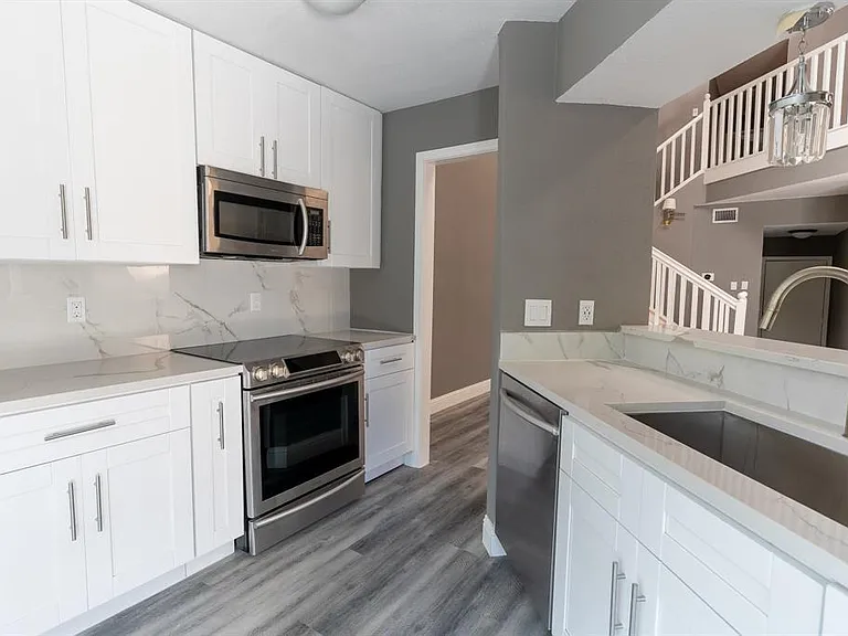 9400 Doliver Dr #34 — Photo 14