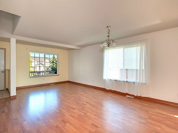 3rd image of 4609 58th Dr NE