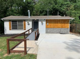 4452 N Oakley Ave, Kansas City, MO 64117