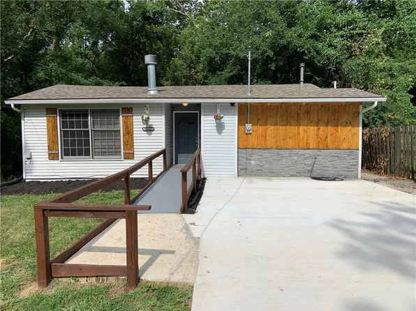 4452 N Oakley Ave, Kansas City, MO 64117