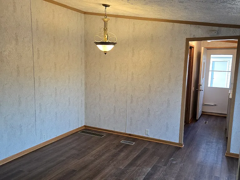 236 Sterling Dr — Photo 10