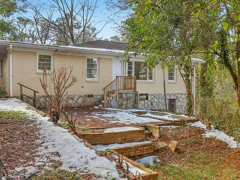 1840 Camellia Dr — Photo 33