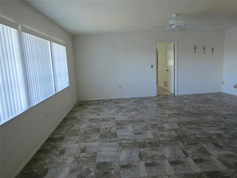1608 Lilliput Ct — Photo 8