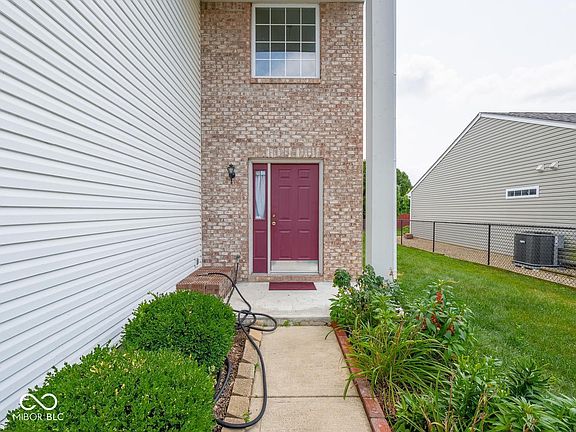 5th image of 2621 Newaygo Dr