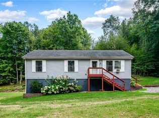 355 Amsterdam Rd, Grove City, PA 16127