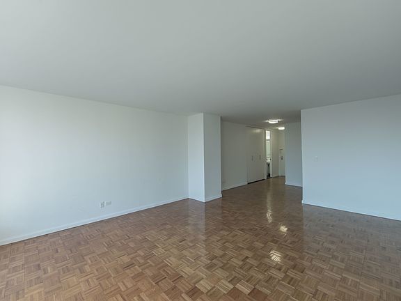 4th image of 265 E 66th St APT 33A