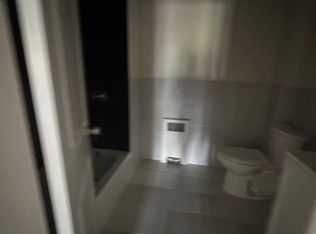 30 Van Velsor Pl #3F, Newark, NJ 07112