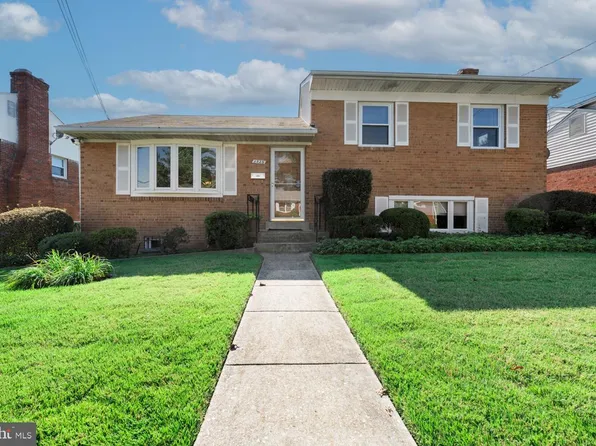 1323 Nicholson St, Hyattsville, MD 20782
