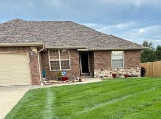 260 Ladera Dr, Republic, MO 65738