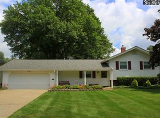 7415 Lauren J Dr, Mentor, OH 44060