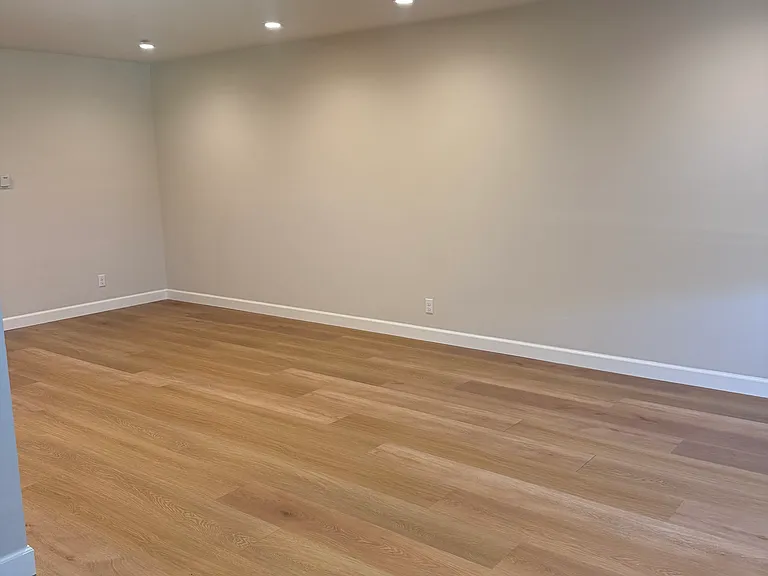 130 Village Ct — Photo 6