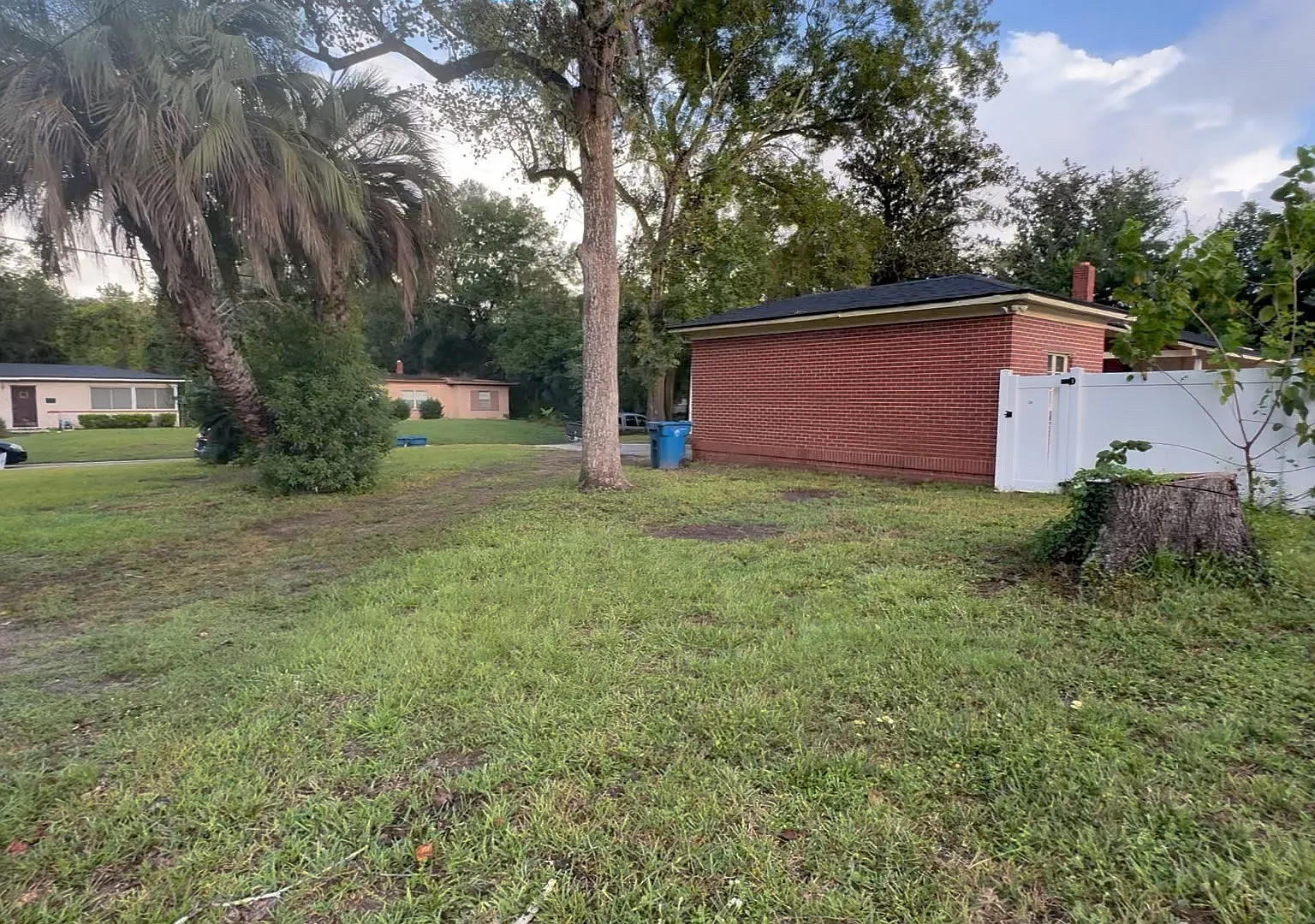 7134 Linda Dr — Photo 4