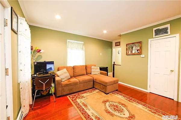 Sold by Century 21 American Homes | media 35