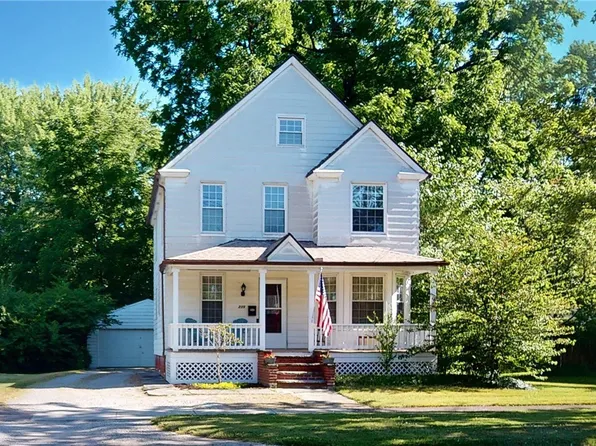 235 E Bridge St, Berea, OH 44017