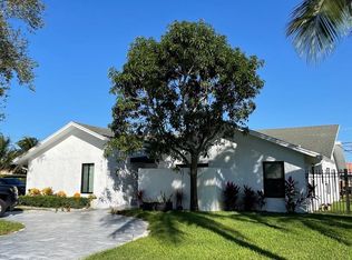 523 Enfield Rd, Delray Beach, FL 33444