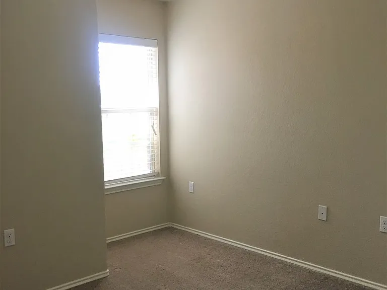 7005 Outfitter Dr — Photo 10
