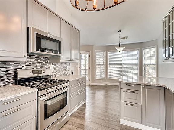4th image of 3707 Anna Ct NW