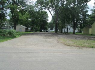 1006 Fairview Ave, Waterloo, IA 50703