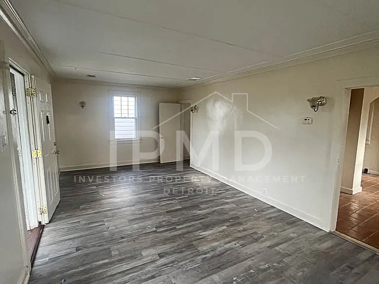 3970 Bluehill St — Photo 2