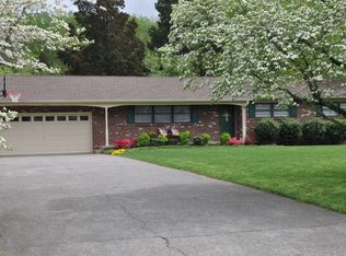 10508 Grovedale Dr, Knoxville, TN 37922