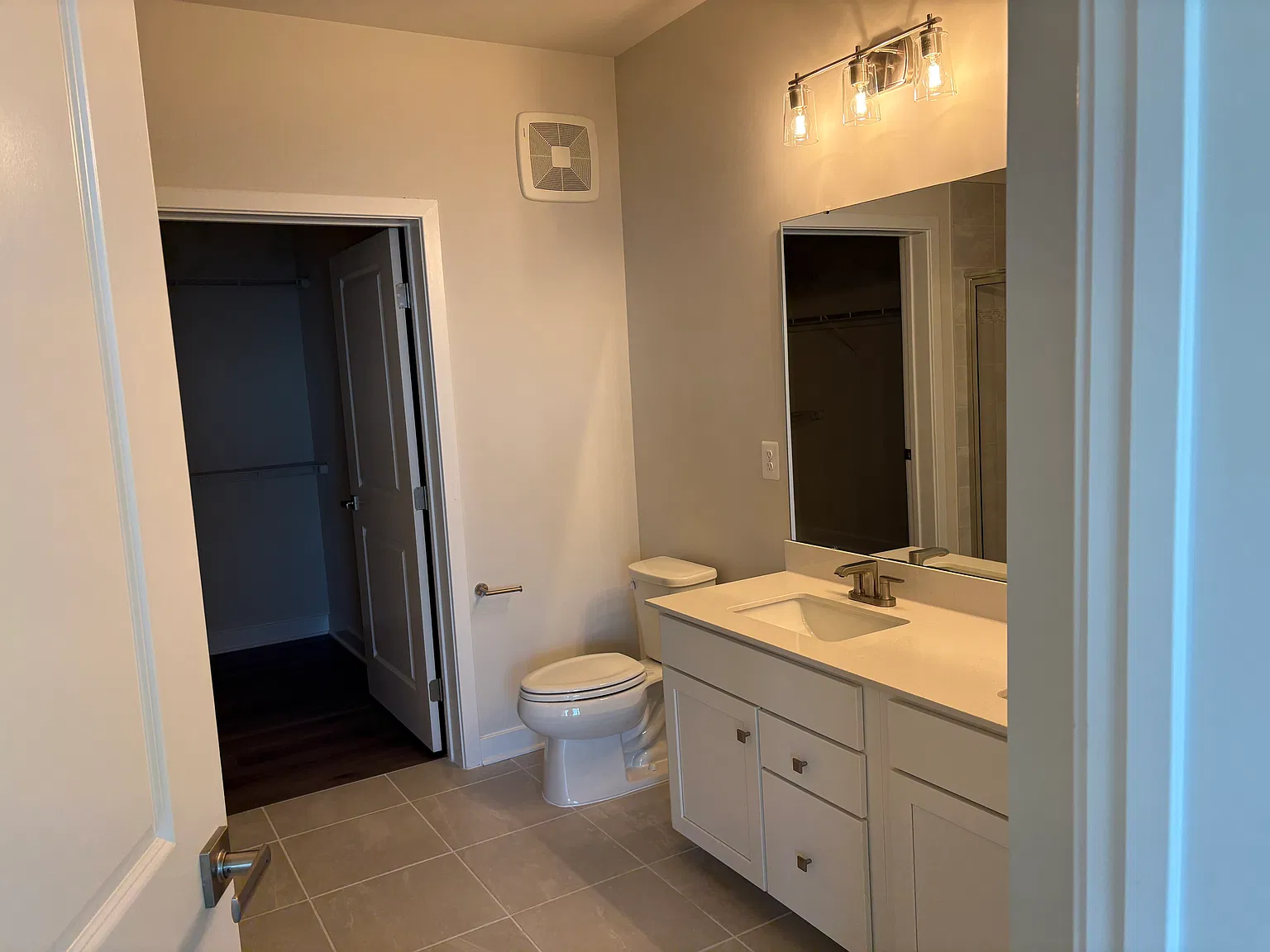 2 bed, 1554 sqft, $3,400 — Photo 4