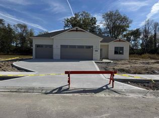 17724 Seahawk Ln, Huntertown, IN 46748