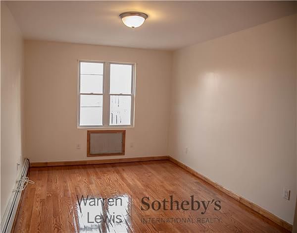 2nd image of 165 E 54th St #3
