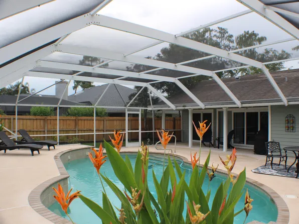 874 Blueberry Dr, Wellington, FL 33414