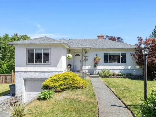4147 Hawkes Ave, Saanich, BC V8Z 3Y9