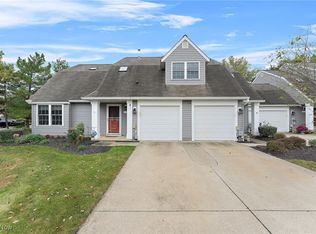 9537 Ridge Ct #5, Twinsburg, OH 44087