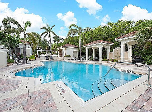 4th image of 3416 Tuscany Way