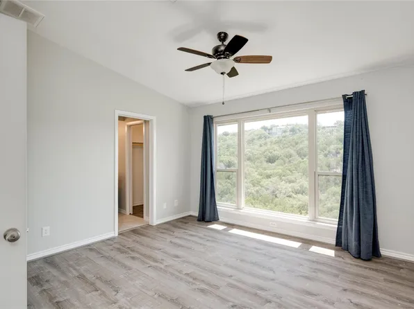 801 Grassy Knl #A, Horseshoe Bay, TX 78657