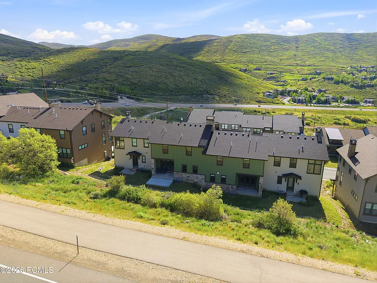 519 W Ascent Dr — Photo 45