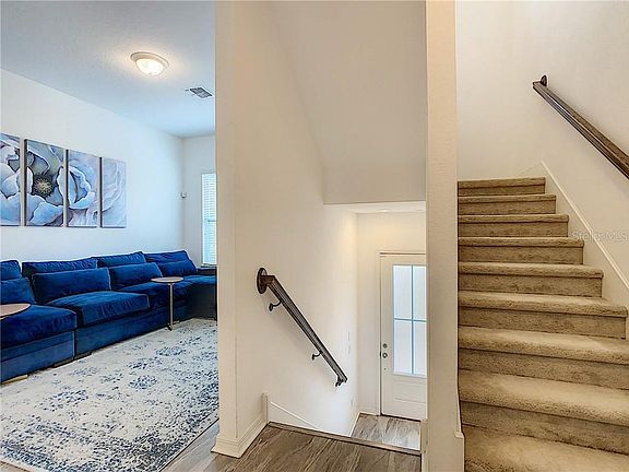 4th image of 445 Windmill Palm Cir