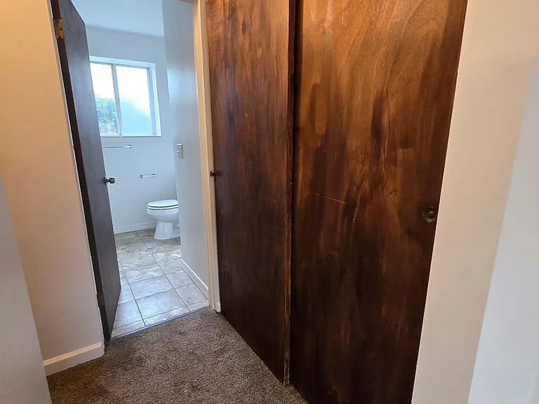 924 Seneca Ct — Photo 22