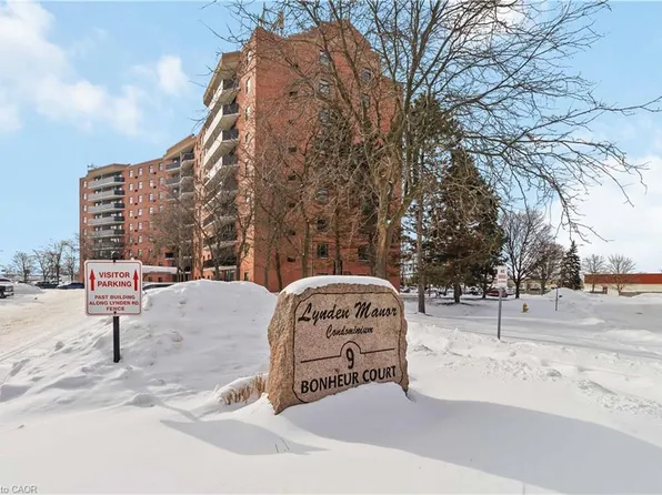 9 Bonheur Ct #505, Brantford, ON N3P 1Z5