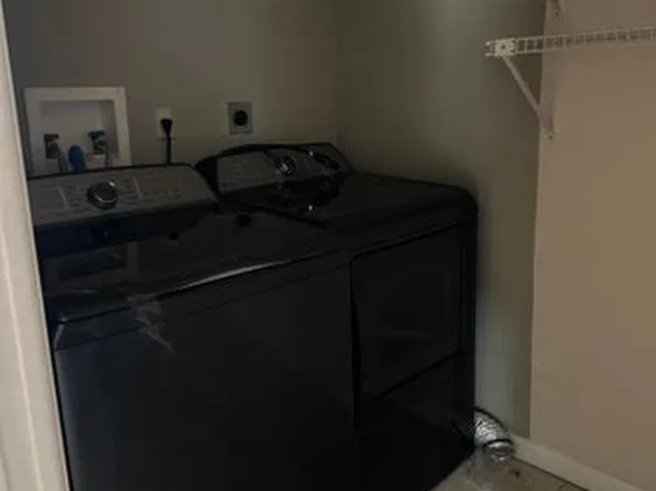 8020 Hampton Blvd APT 410, Pompano Beach, FL 33068