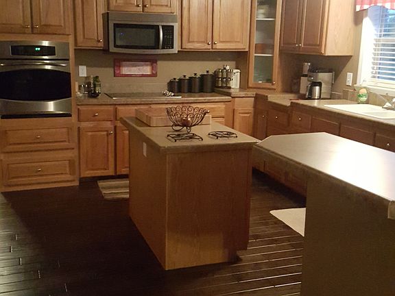 4th image of 8844 48th Ave SE