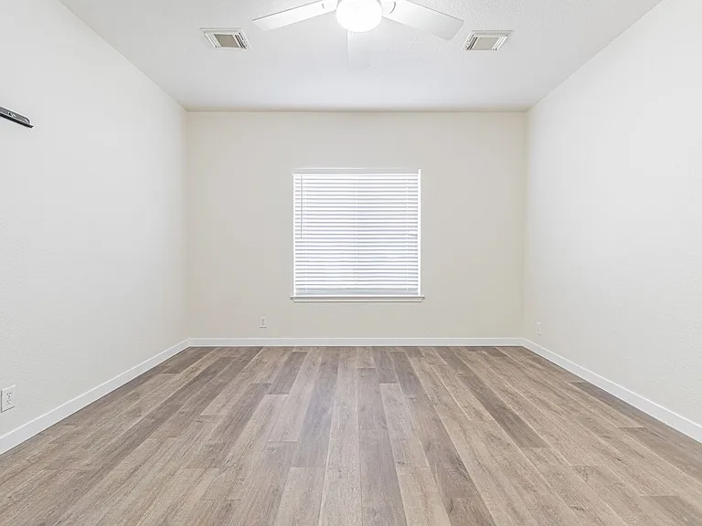 213 Tapwood Ln — Photo 25