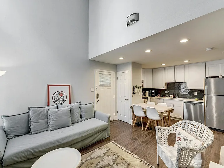 935 La Posada Dr #213 — Photo 7
