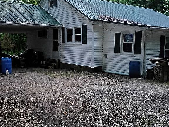 2nd image of 228 Lofty Heights Rd