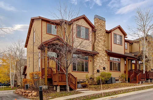 5470 Luge Ln Photo 1