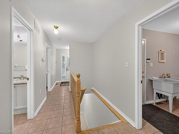 3rd image of 166 Toby Cres