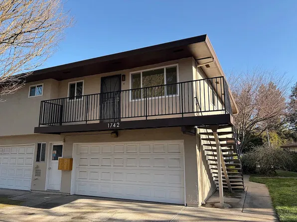 1742 Fremont Ct APT 4, Davis, CA 95618