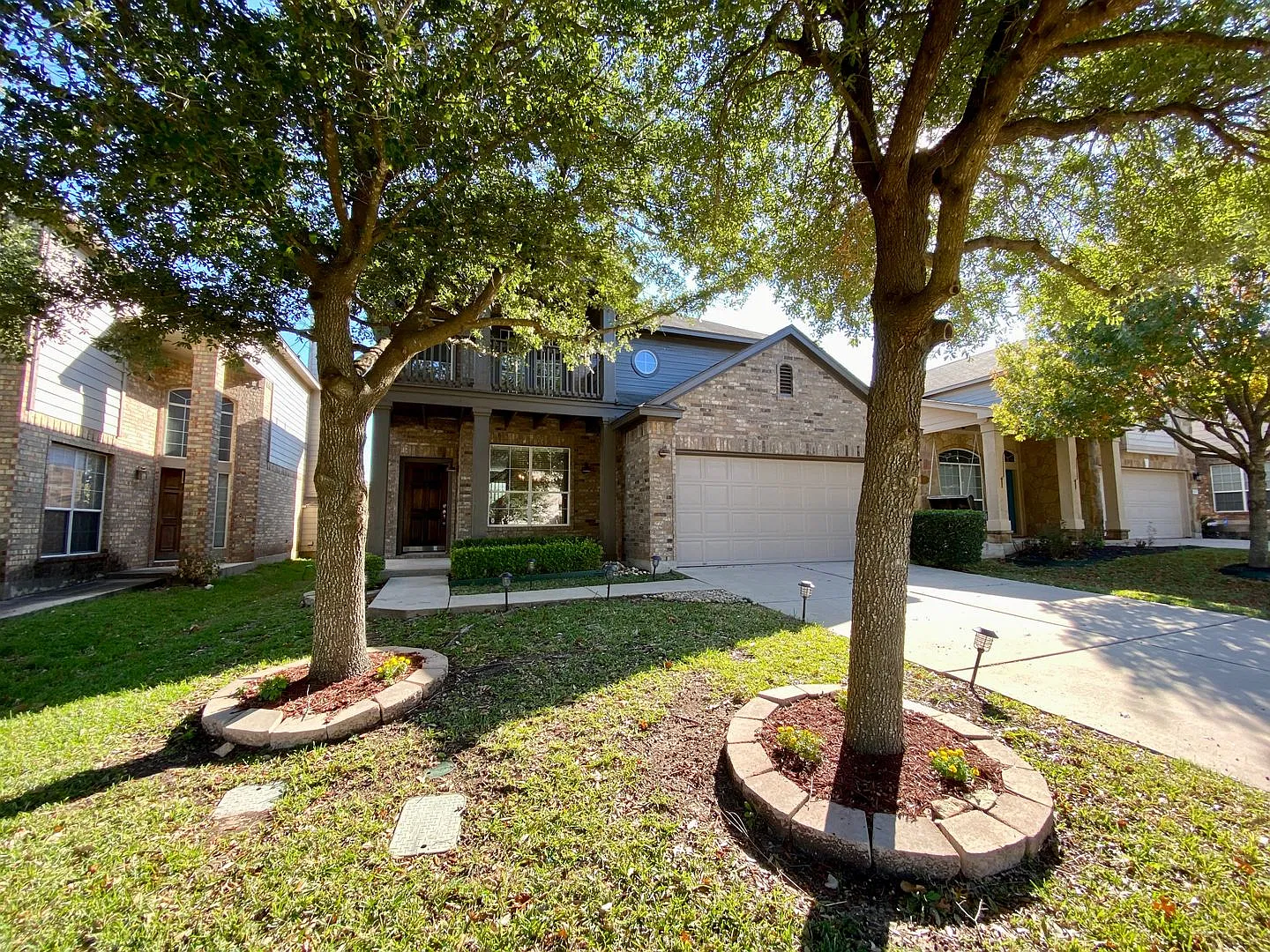 Stunning 3 bed 2.5 bath in Austin — Photo 1