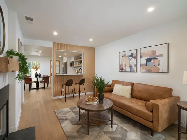 1014 Laguna Dr APT 4, Carlsbad, CA 92008