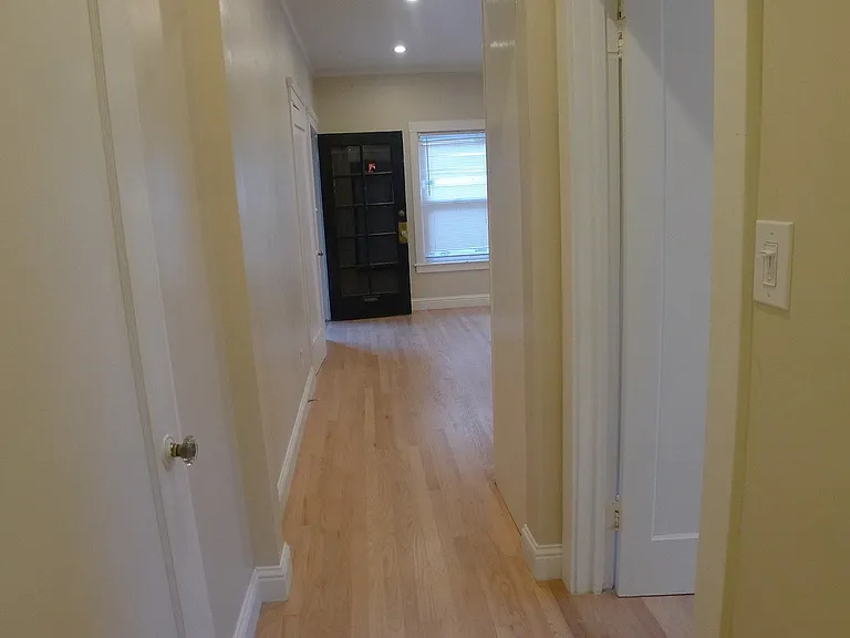 2339 Oregon St — Photo 13