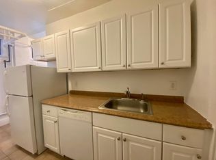 3 Walnut Ter FLOOR 1, Newtonville, MA 02460